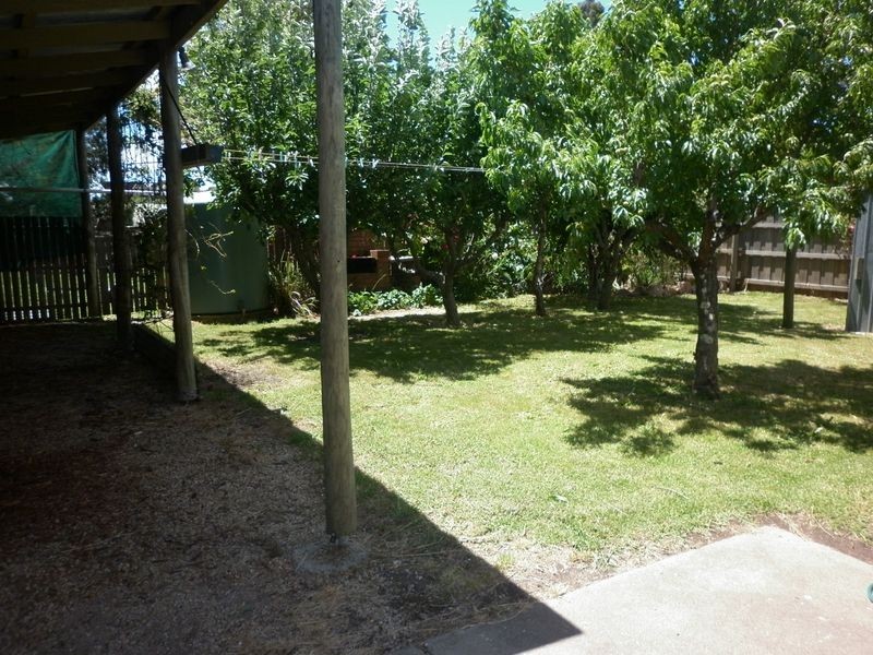 29 Cameron Crescent, Bairnsdale VIC 3875