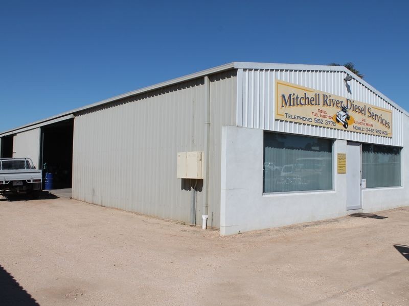 1 & 2/23 Payne Street, Bairnsdale VIC 3875