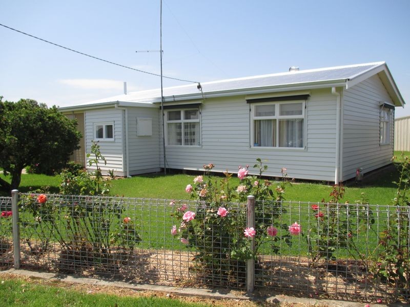 30 Charles Street, Bairnsdale VIC 3875