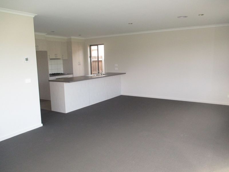 47 Len Cook Drive, Bairnsdale VIC 3875