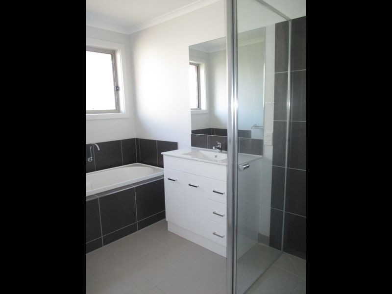 2/30 Ross Street, Bairnsdale VIC 3875