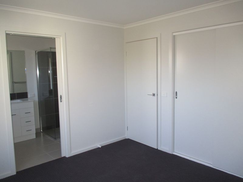 2/30 Ross Street, Bairnsdale VIC 3875