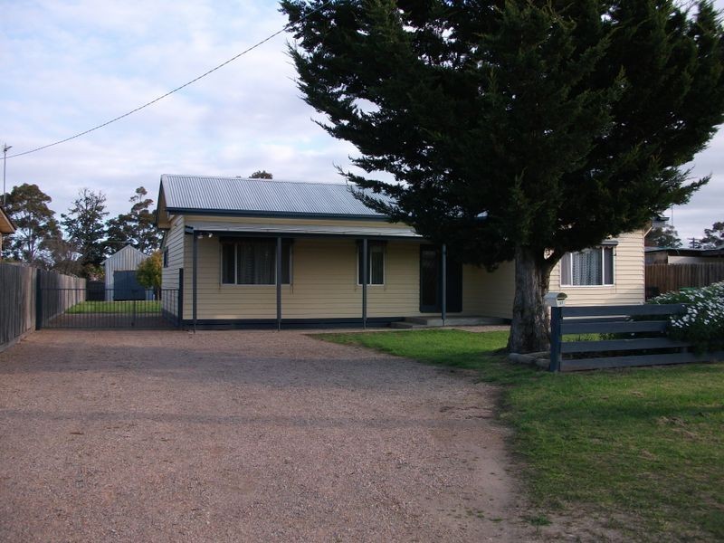 37 Jefferson Street, Bairnsdale VIC 3875