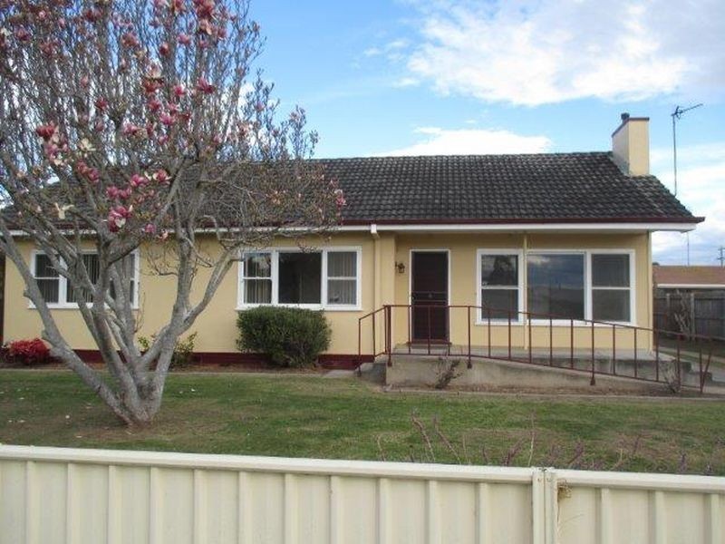 65 Dreverman Street, Bairnsdale VIC 3875