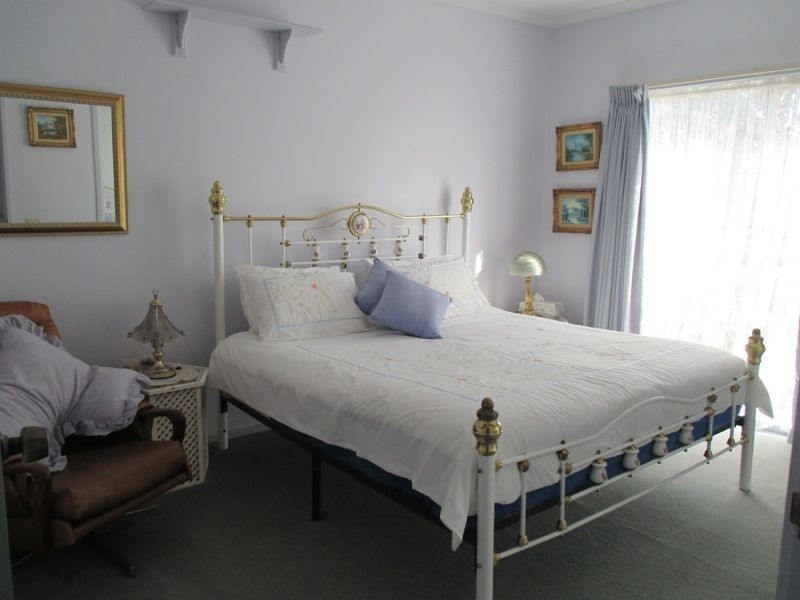 60 Amberley Drive, Nicholson VIC 3882