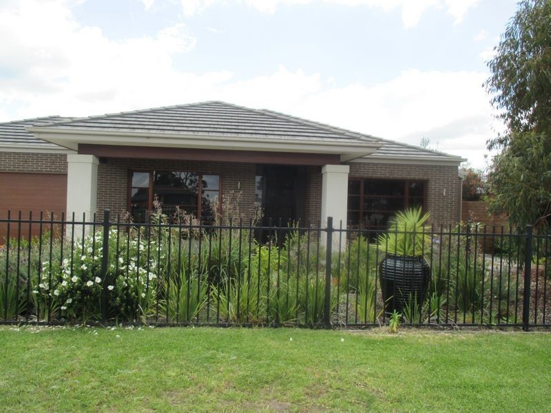 60 Flinns Road, Bairnsdale VIC 3875