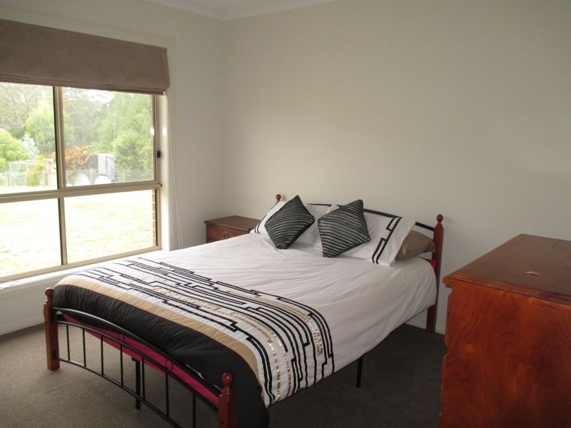 8 Mabel Drive, Bairnsdale VIC 3875