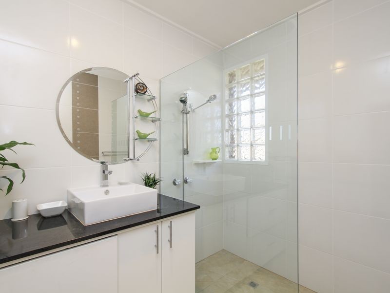 12 Robb Street, Bairnsdale VIC 3875