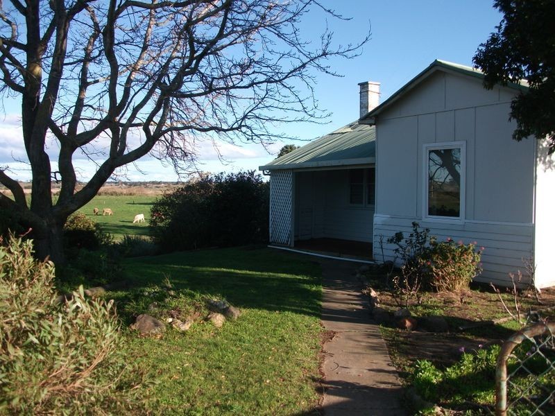 1225 Lindenow – Glenaladale Rd, Bairnsdale VIC 3875