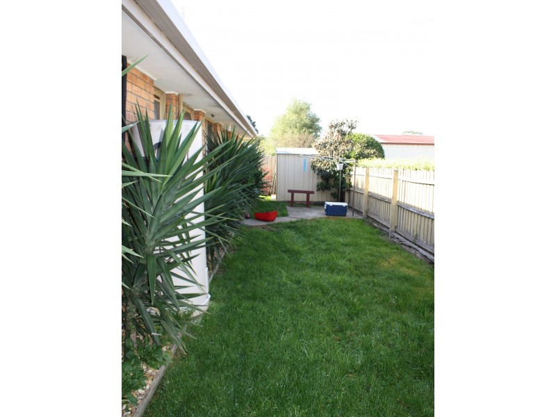 Unit 3/37 Tierney Street, Wy Yung VIC 3875