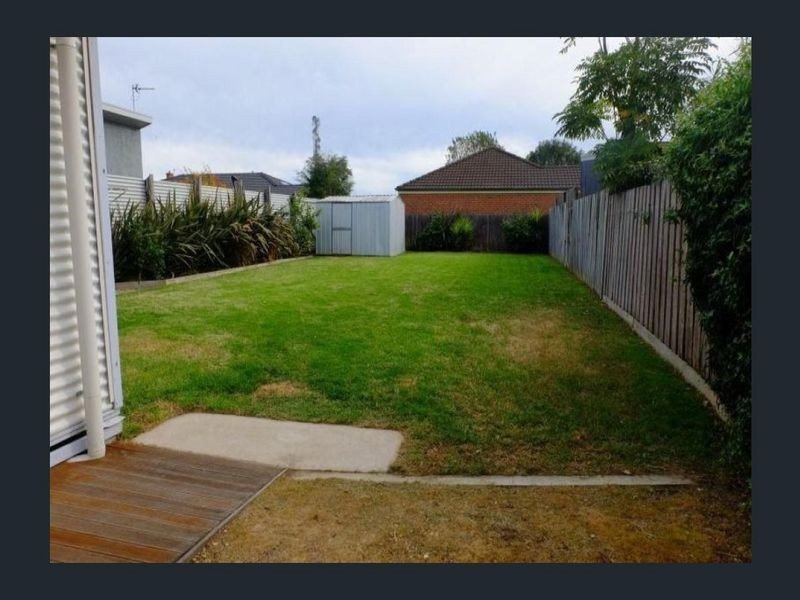 16 Pyke Street, Bairnsdale VIC 3875