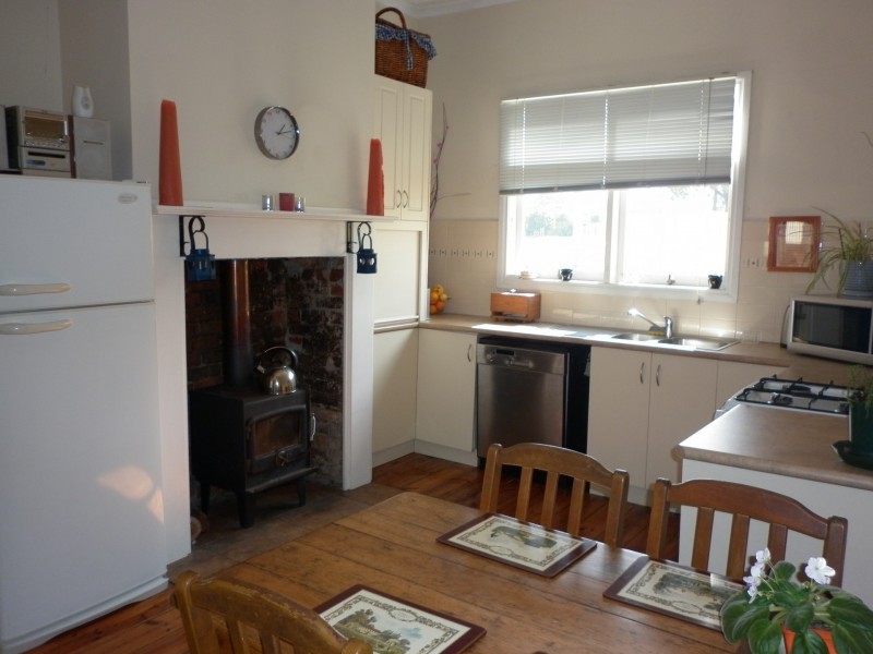 12 Charles Street, Lucknow VIC 3875