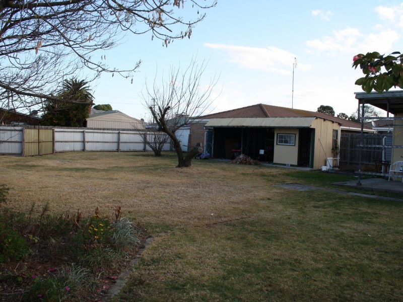 65 Dreverman Street, Bairnsdale VIC 3875