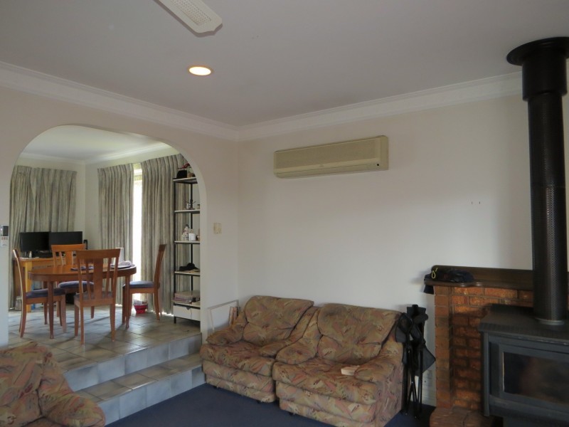 24 Ballantine Street, Bairnsdale VIC 3875