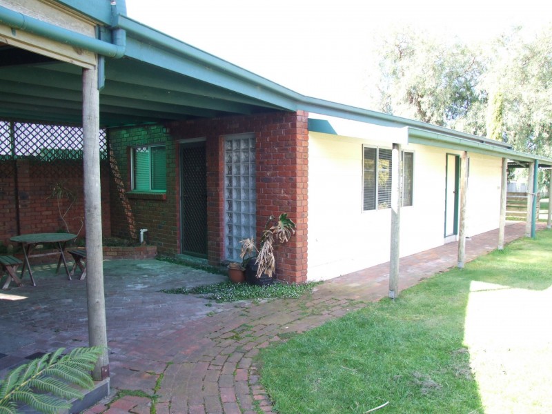 22 Charles Street, Bairnsdale VIC 3875