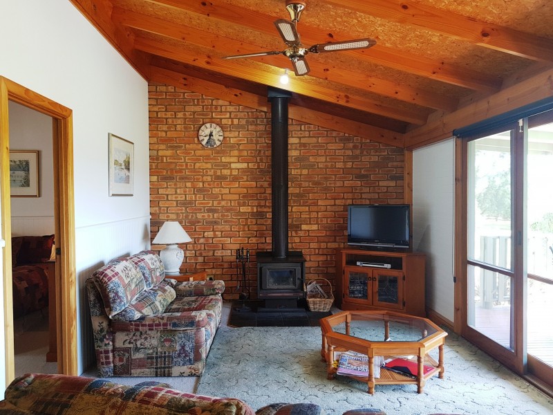 94 Hoyt Street, Lindenow VIC 3865