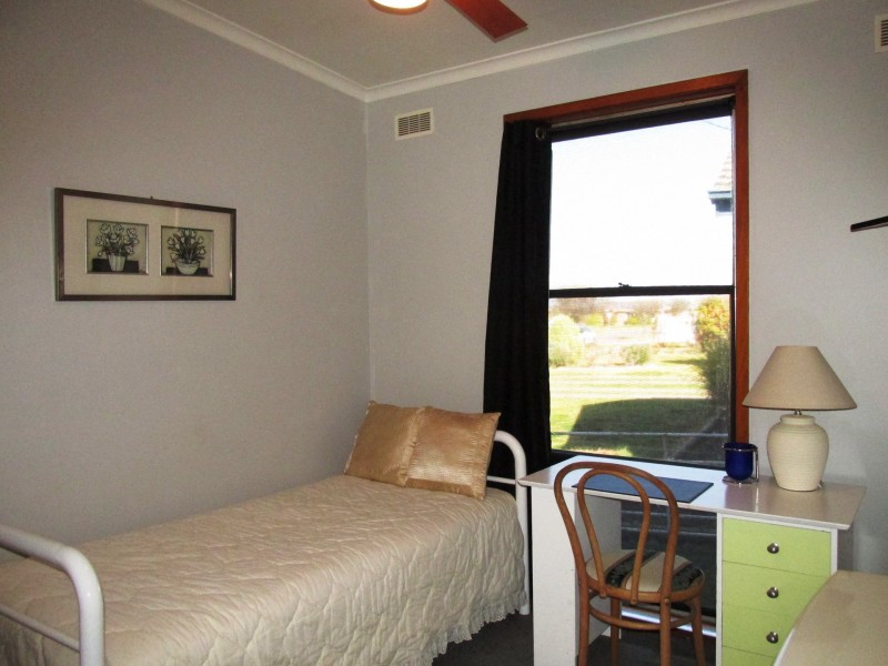 44 Cameron Crescent, Bairnsdale VIC 3875