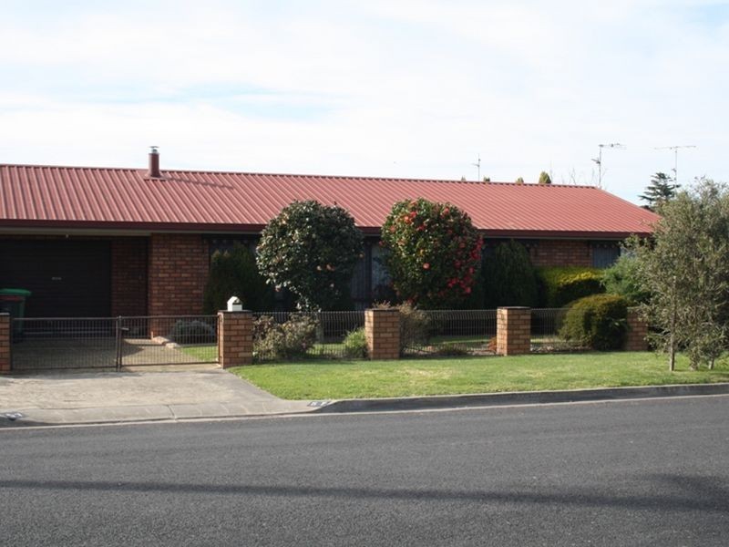 57 Macrae Street, Bairnsdale VIC 3875