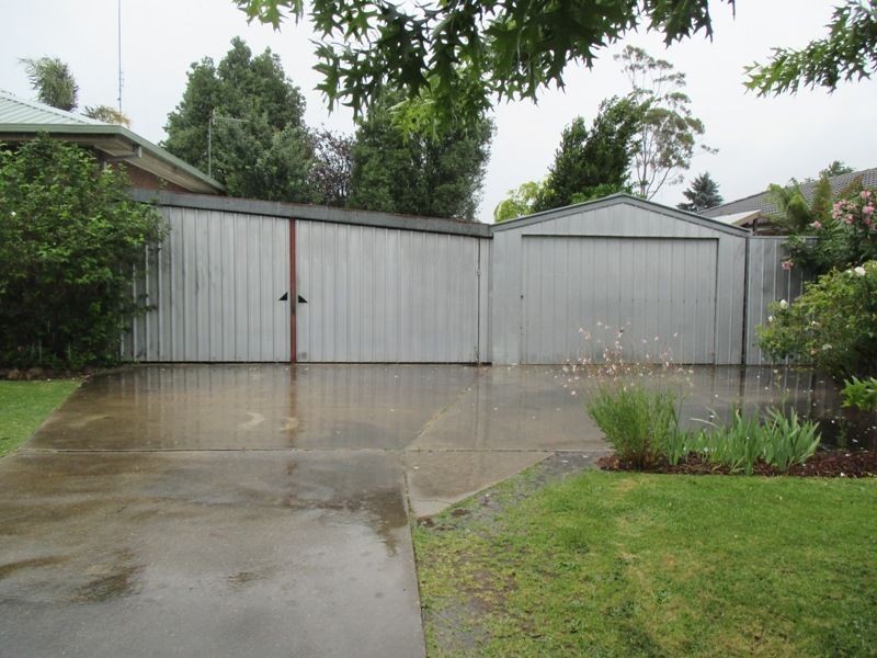 2 Gray Street, Bairnsdale VIC 3875