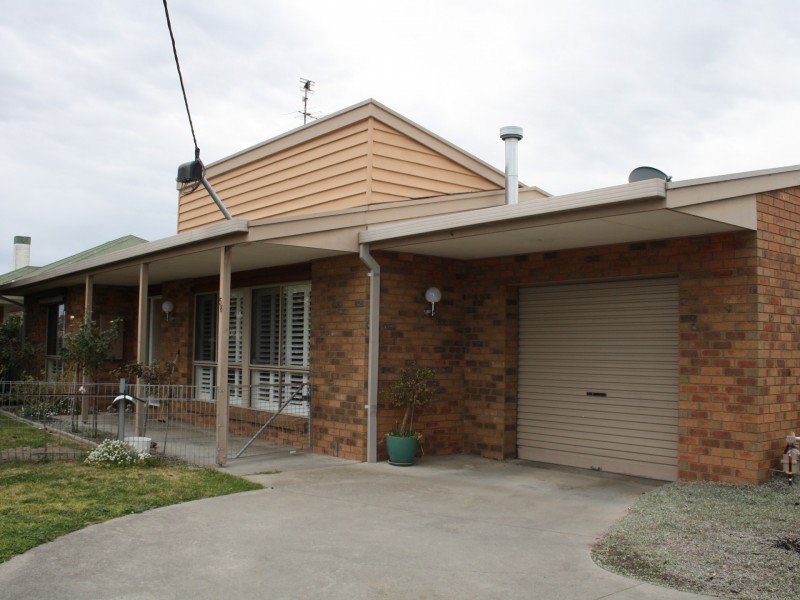 1/58 Ligar Street, Bairnsdale VIC 3875