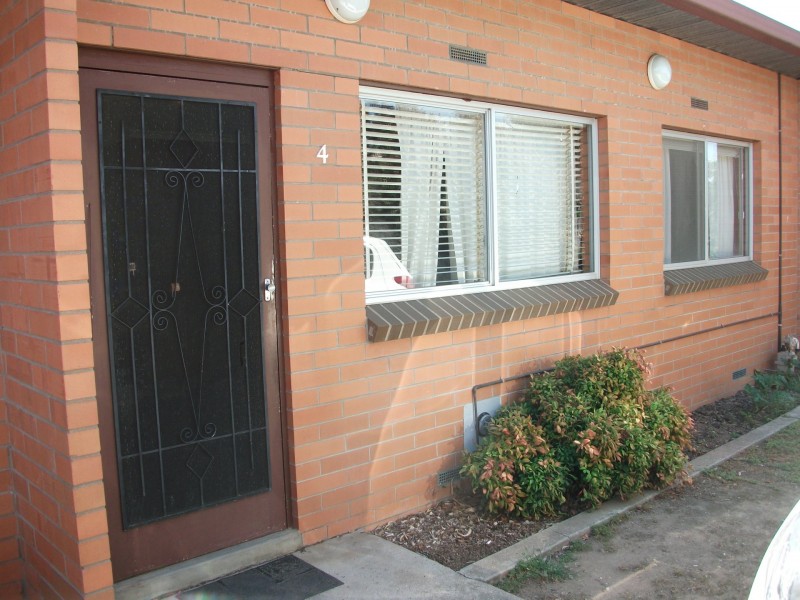 Unit 4/77 Dreverman Street, Bairnsdale VIC 3875