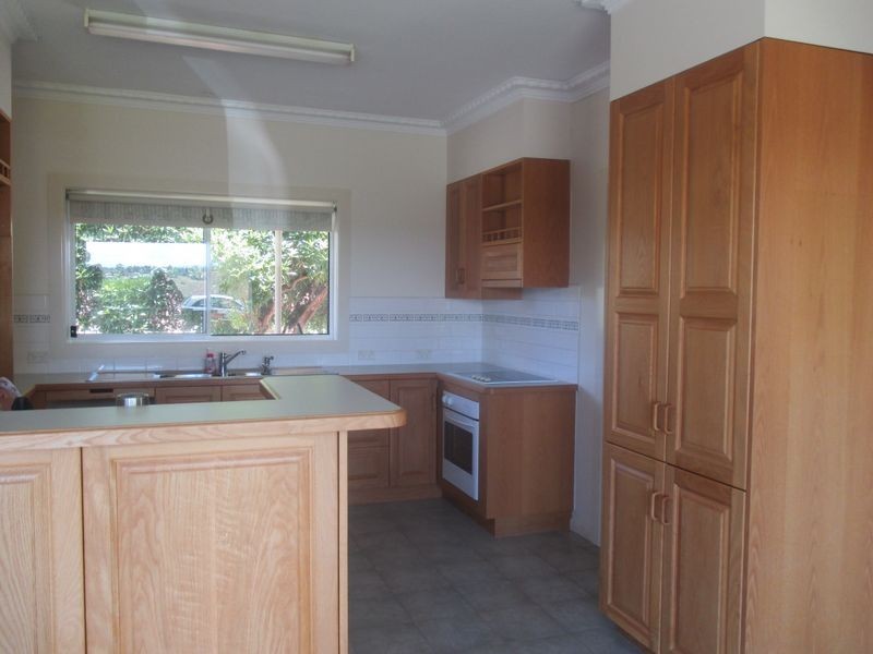 63 Williams Parade, Bairnsdale VIC 3875