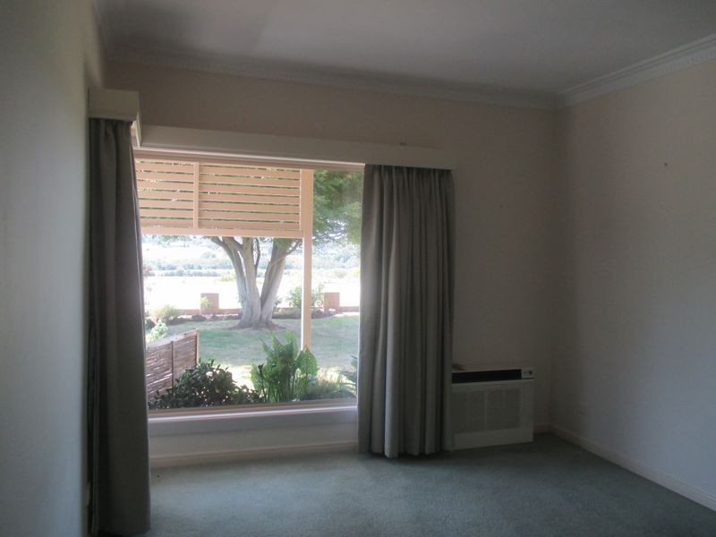 63 Williams Parade, Bairnsdale VIC 3875