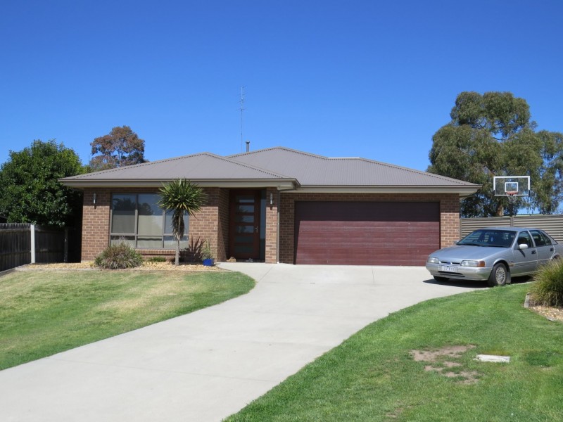 4 Stokes Court, Bairnsdale VIC 3875