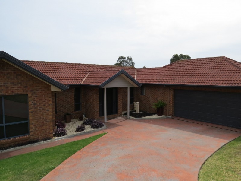 80 Howitt Avenue, Eastwood VIC 3875