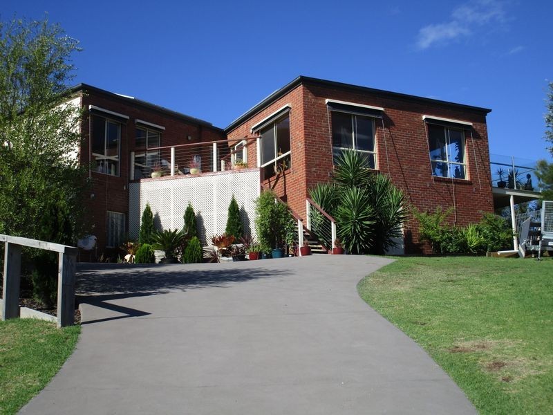 105 Howitt Avenue, Eastwood VIC 3875