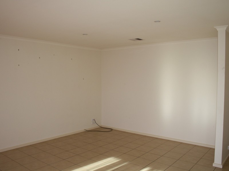 13 Fitzgerald Street, Bairnsdale VIC 3875