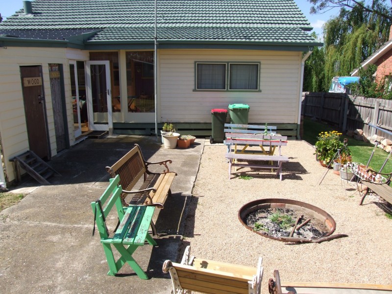 146 Dalmahoy Street, Bairnsdale VIC 3875