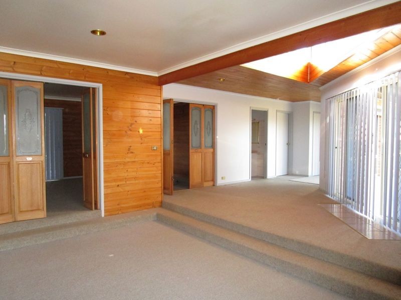 3 The Grange, Bairnsdale VIC 3875