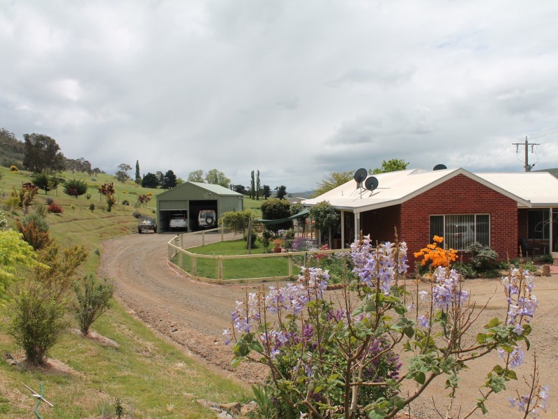 37 Omeo Valley Road, Omeo VIC 3898