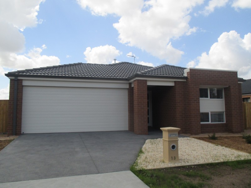 13 Eastcoast Court, Bairnsdale VIC 3875