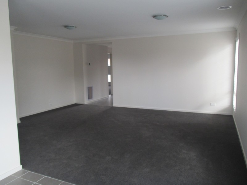 13 Eastcoast Court, Bairnsdale VIC 3875