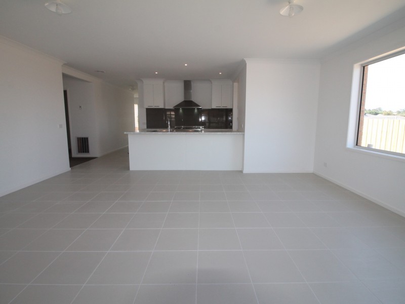 83 Timbarra Drive, Eastwood VIC 3875