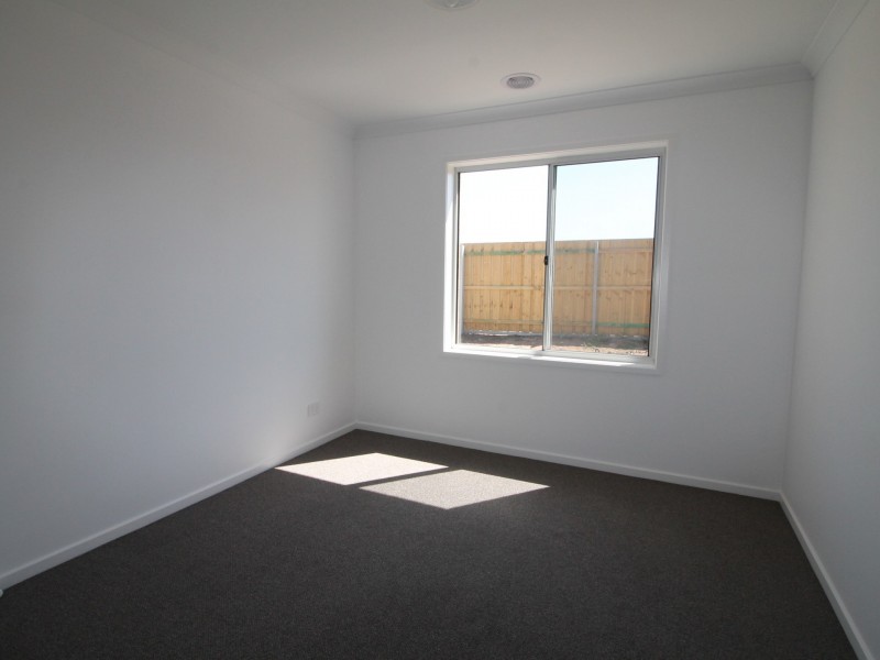 83 Timbarra Drive, Eastwood VIC 3875