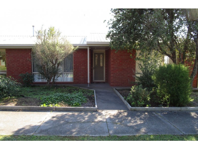 2 Morekana Crescent, Eastwood VIC 3875