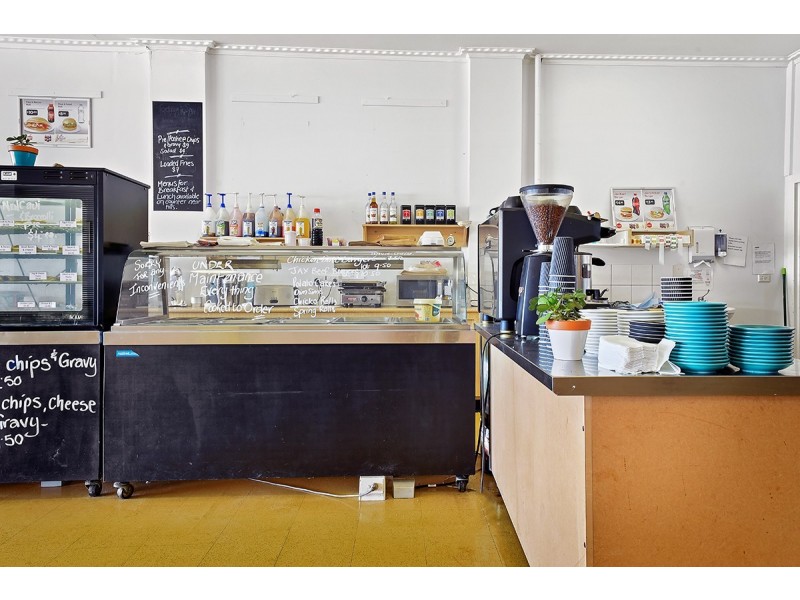 307 Esplanade, Lakes Entrance VIC 3909