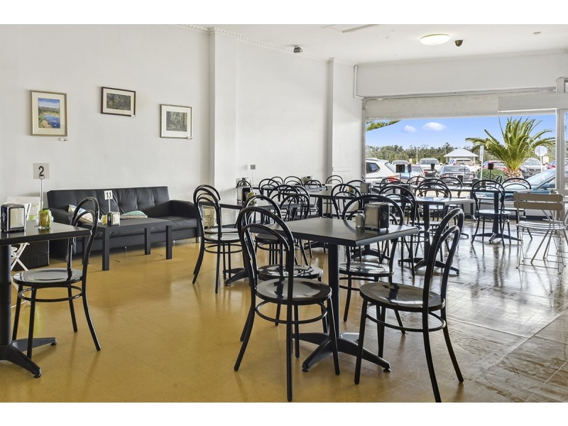 307 Esplanade, Lakes Entrance VIC 3909