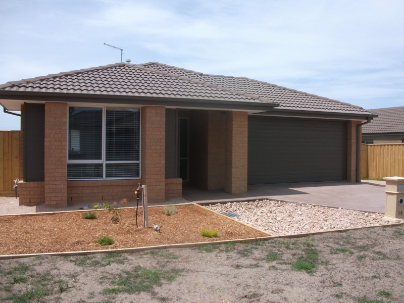 19 Eastcoast Court, Bairnsdale VIC 3875