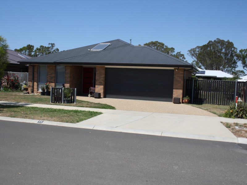 11 Whipbird Street, Bairnsdale VIC 3875