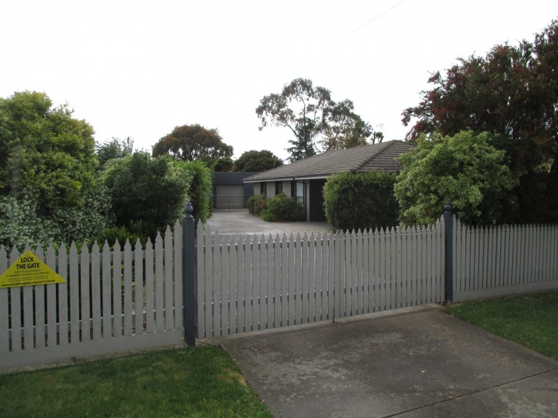 20 Charles Street, Bairnsdale VIC 3875