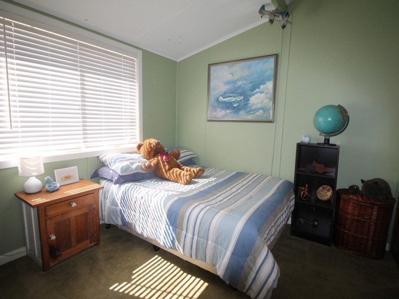 56 Johnston Street, Ensay VIC 3895