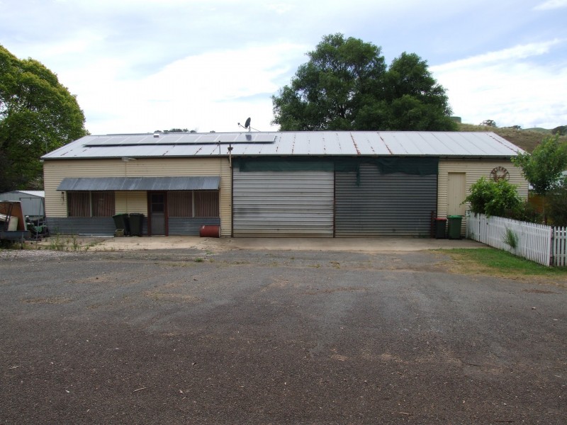 56 Johnston Street, Ensay VIC 3895