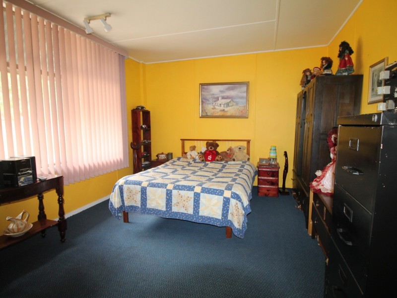 56 Johnston Street, Ensay VIC 3895