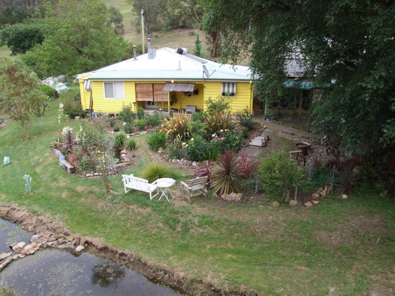 56 Johnston Street, Ensay VIC 3895