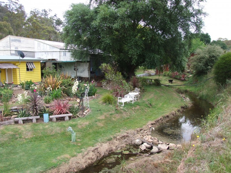 56 Johnston Street, Ensay VIC 3895