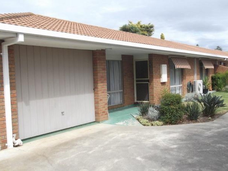 Unit 2/94 Goold Street, Bairnsdale VIC 3875